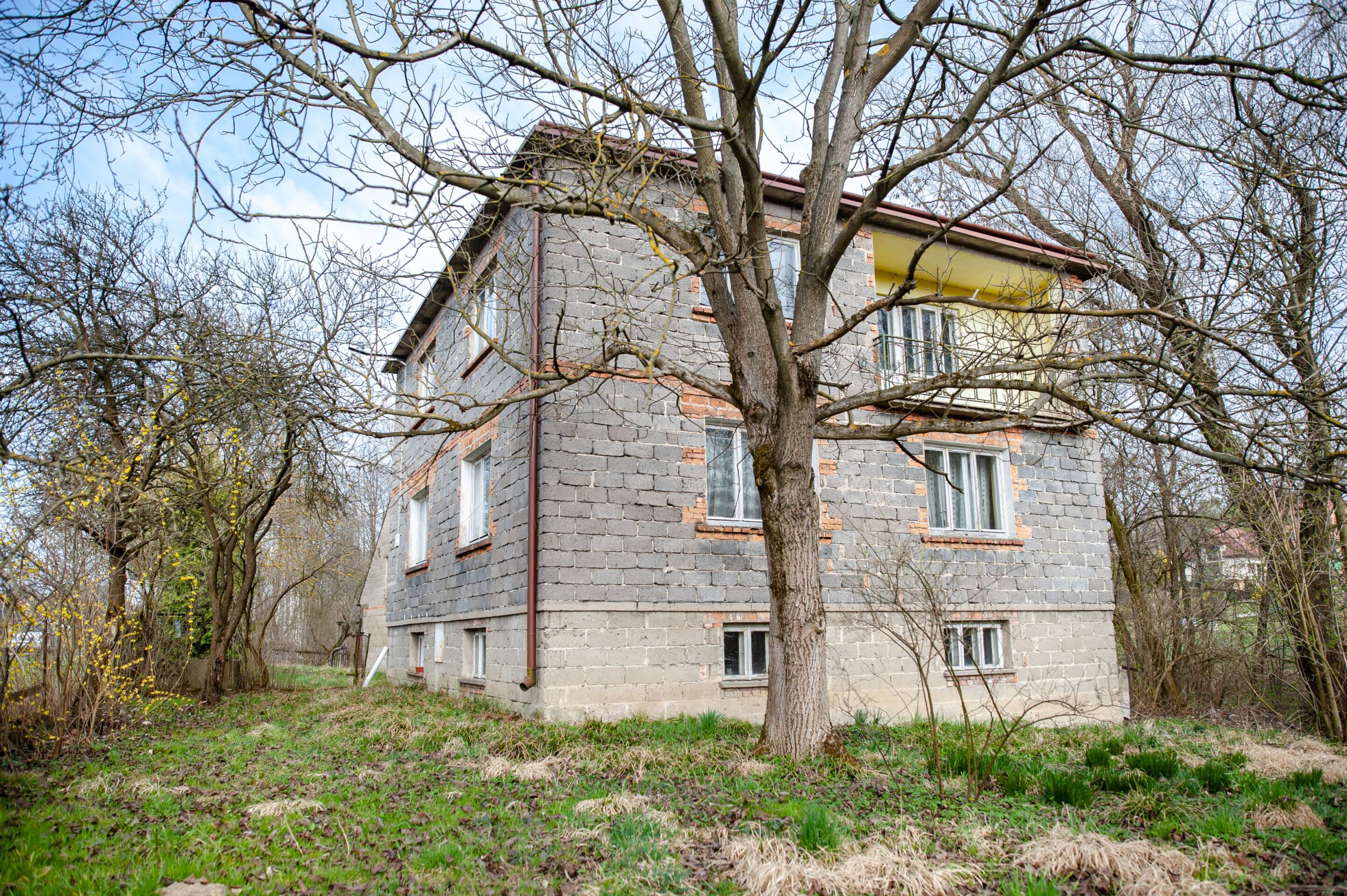 Sprzedaż domu w miejscowości Porąbka Uszewska